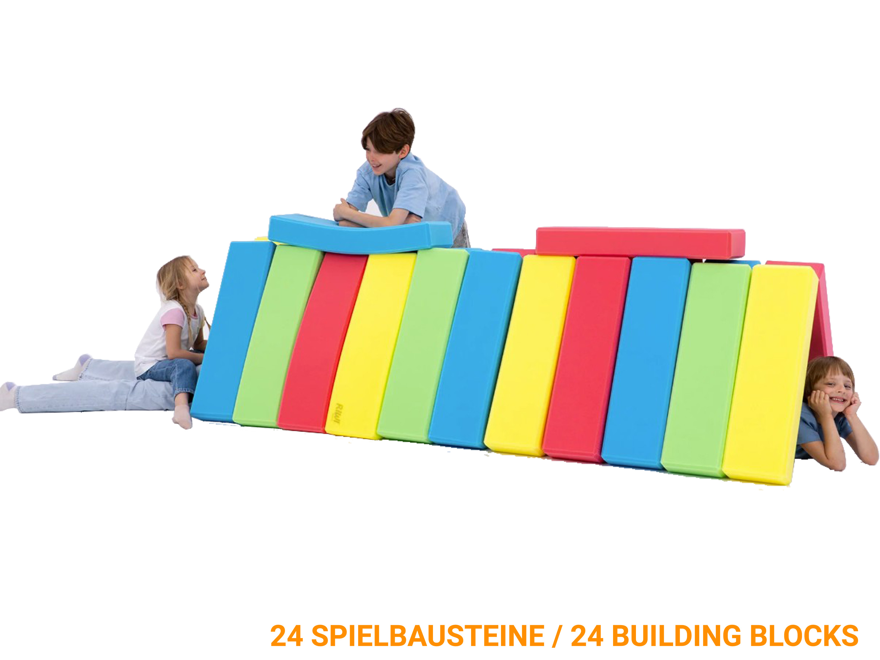 Höhle aus 24 Spielbausteinen Schaumstoff mit Kindern