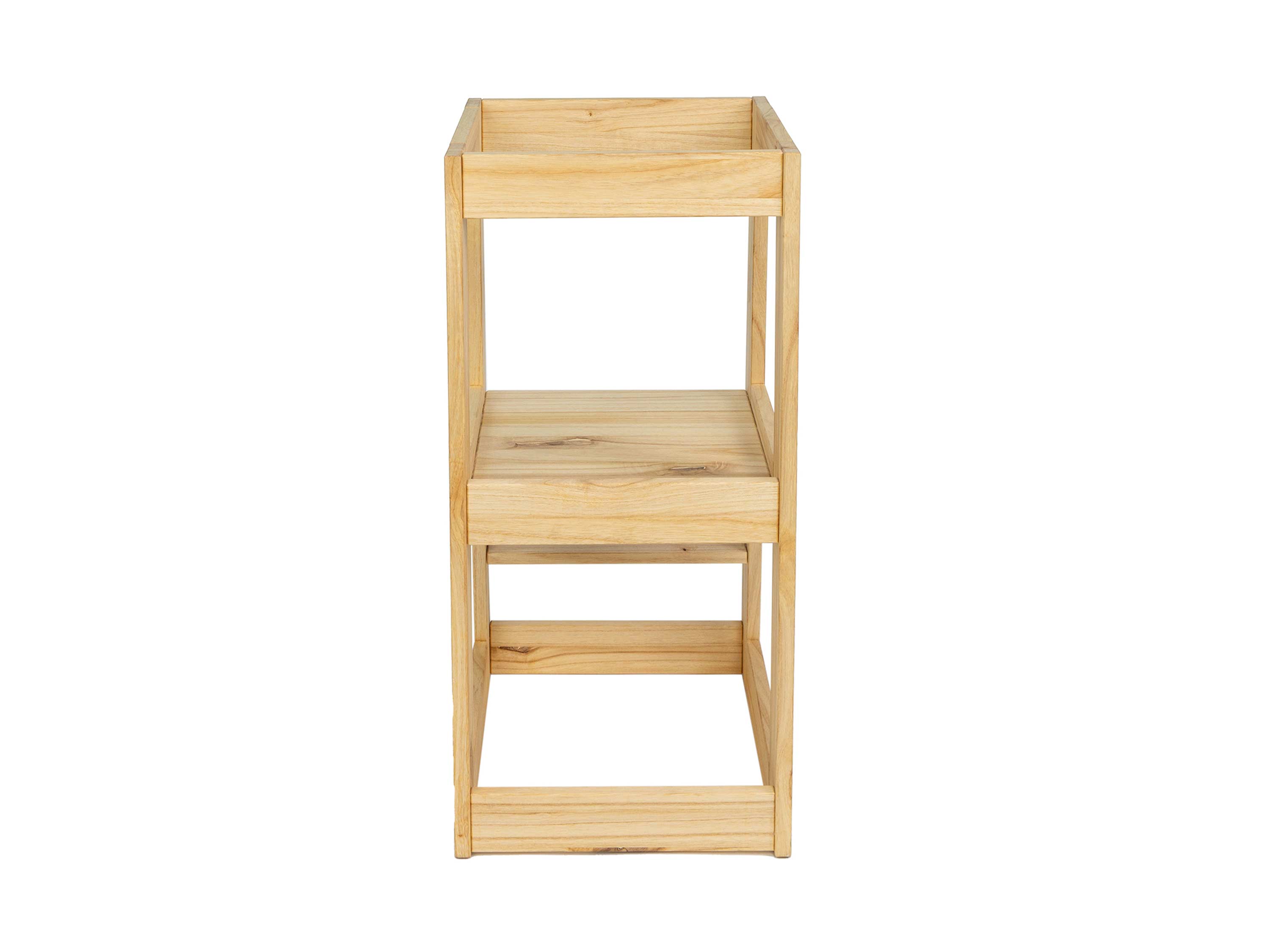 Hochstuhl aus Kiri Holz in der Rückansicht