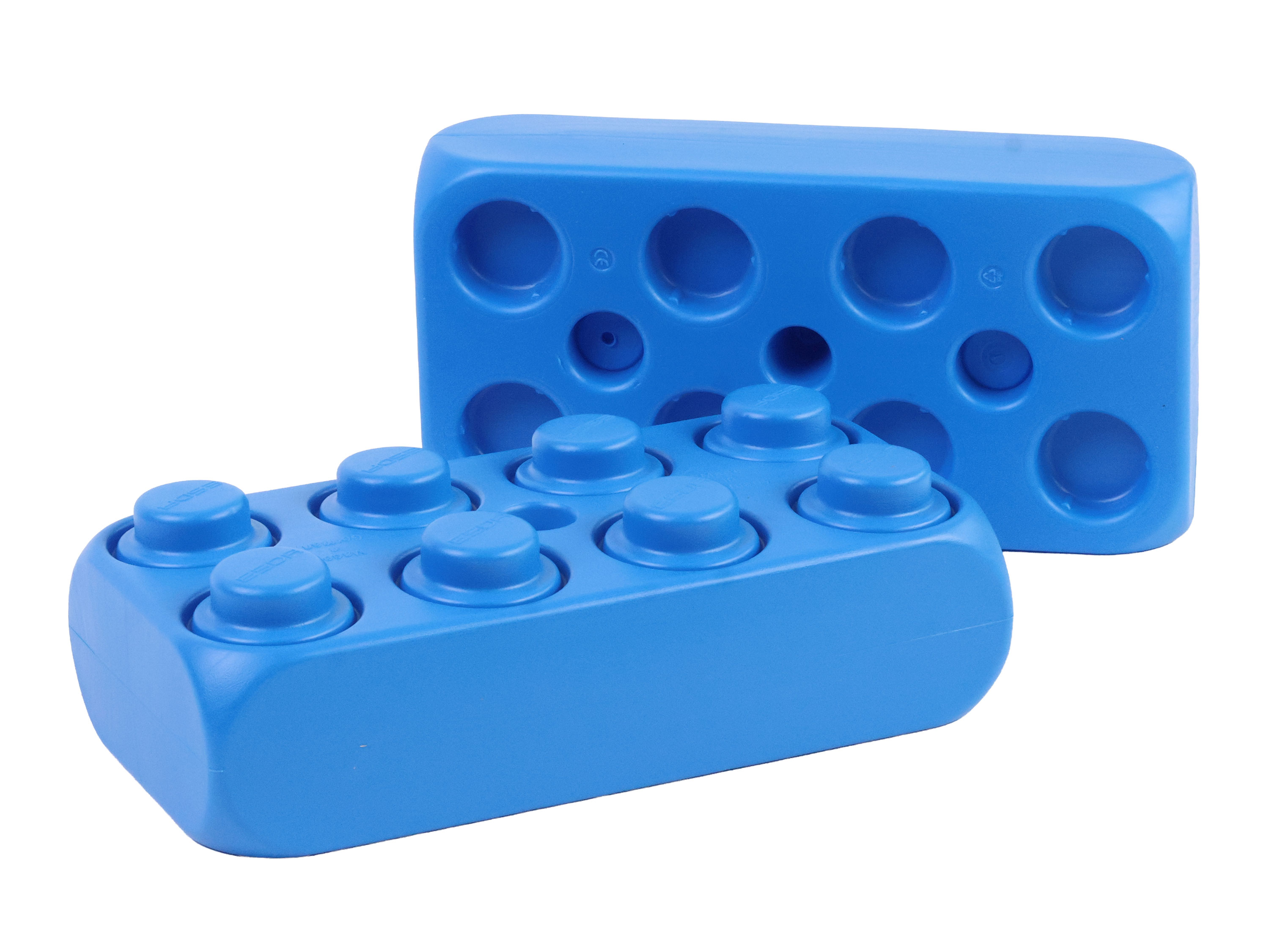 XXL-Spielbaustein in Aralblau Freisteller . Vorder und Rückseite sichtbar