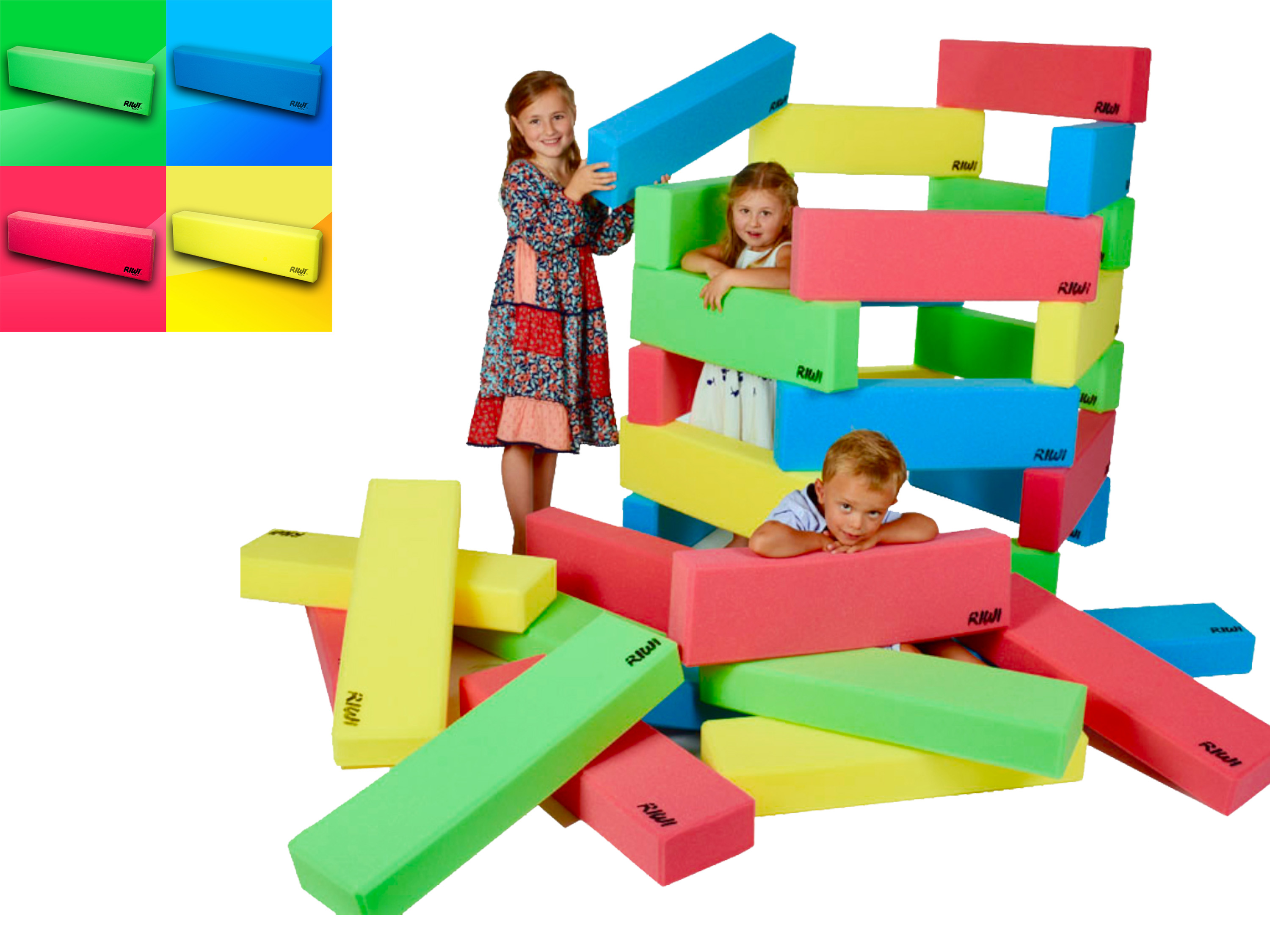XXL Schaumstoff Spielbausteine mit drei Kindern spielend
