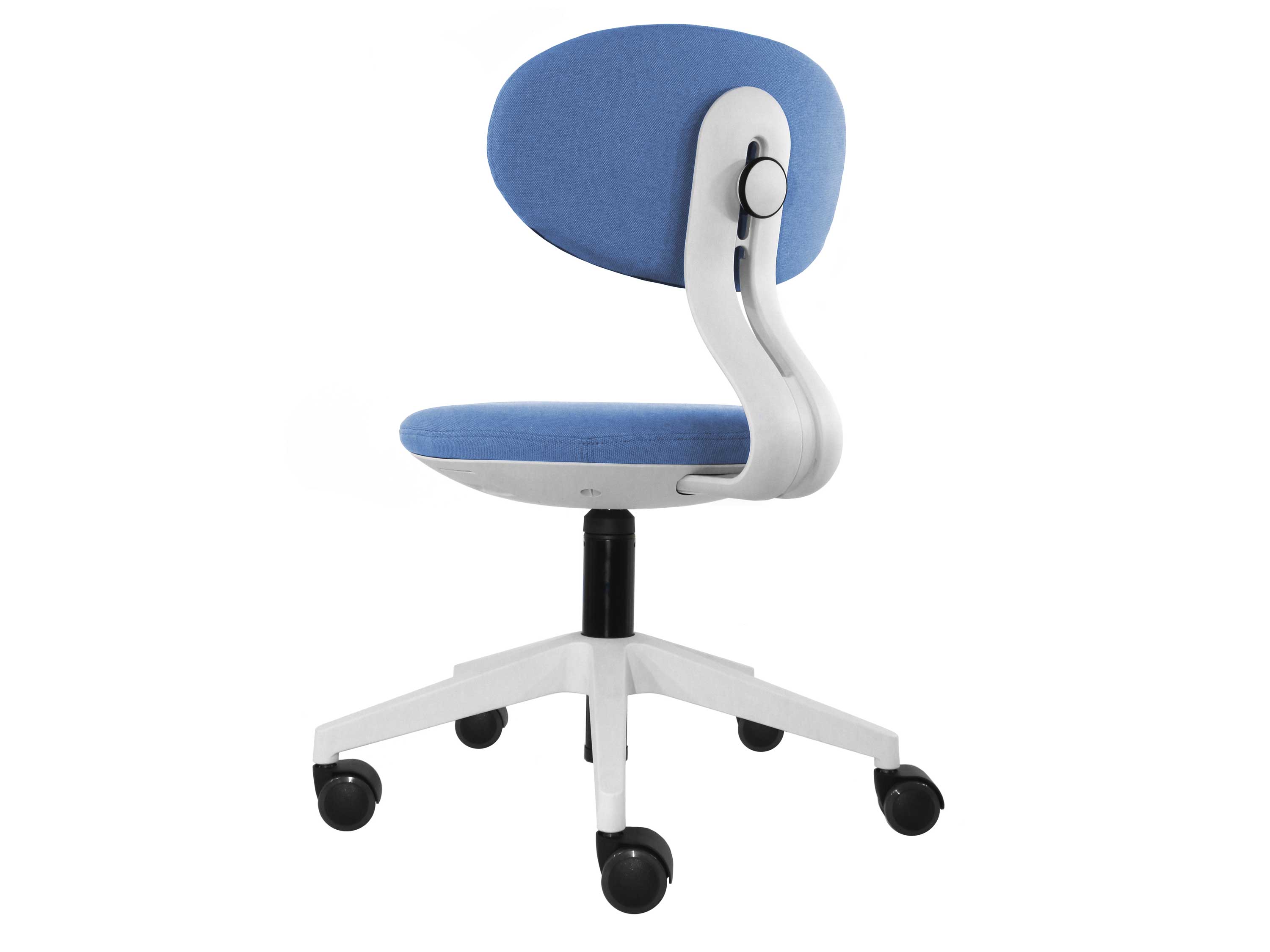 Kinderstuhl mit blauem Stoff Seitenansicht links